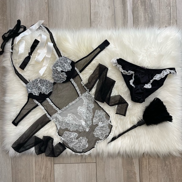 S Complete set Vs Victoria’s Secret sexy little thing french Maid Apron costume - Picture 3 of 17